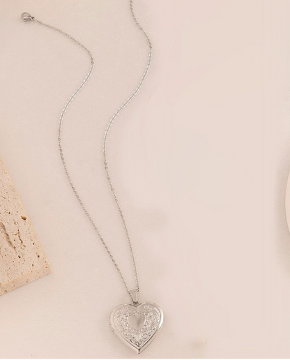 THE HEART LOCKET NECKLACE IN SILVER