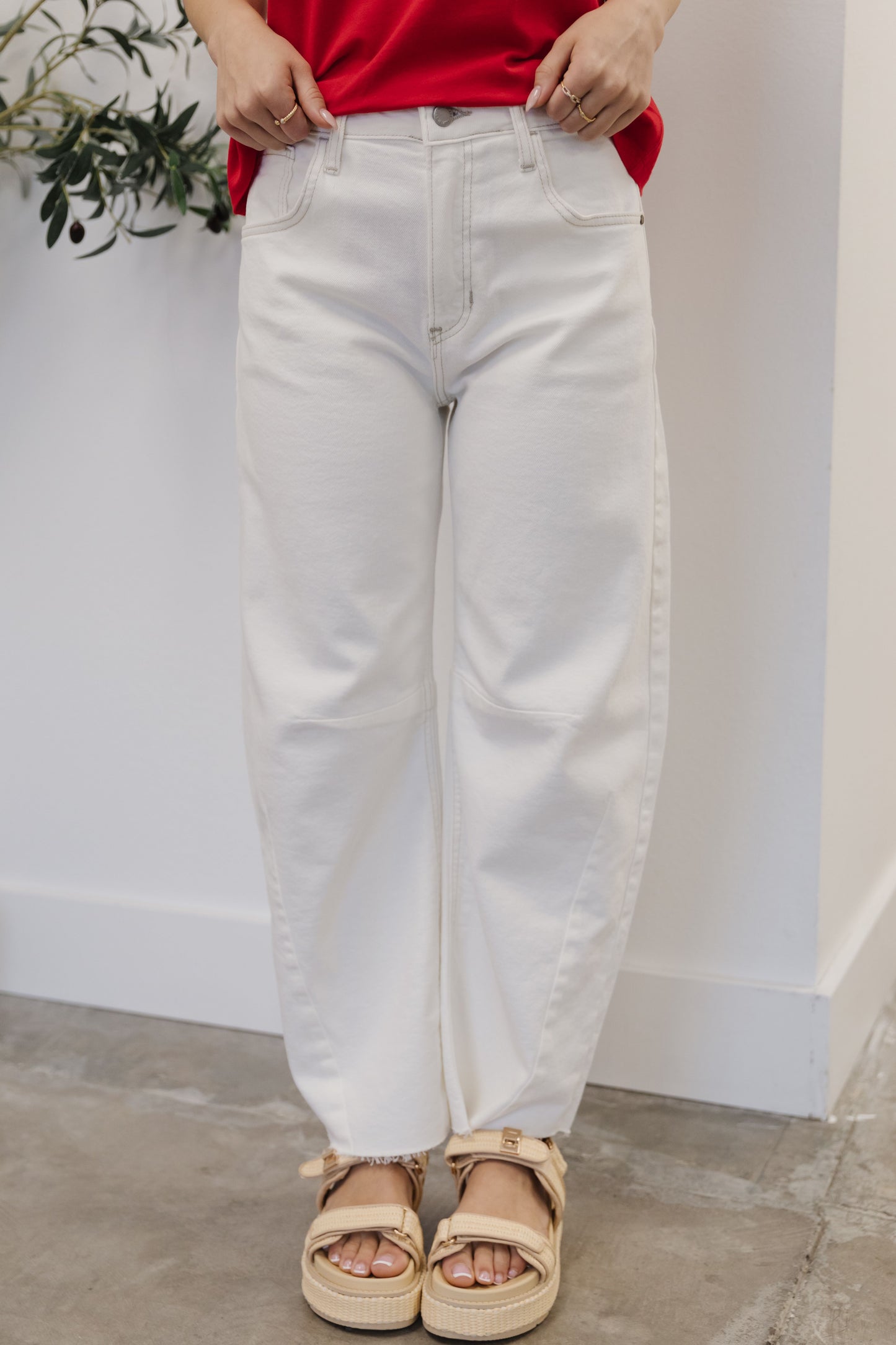 JBD BARREL JEANS IN OFF WHITE