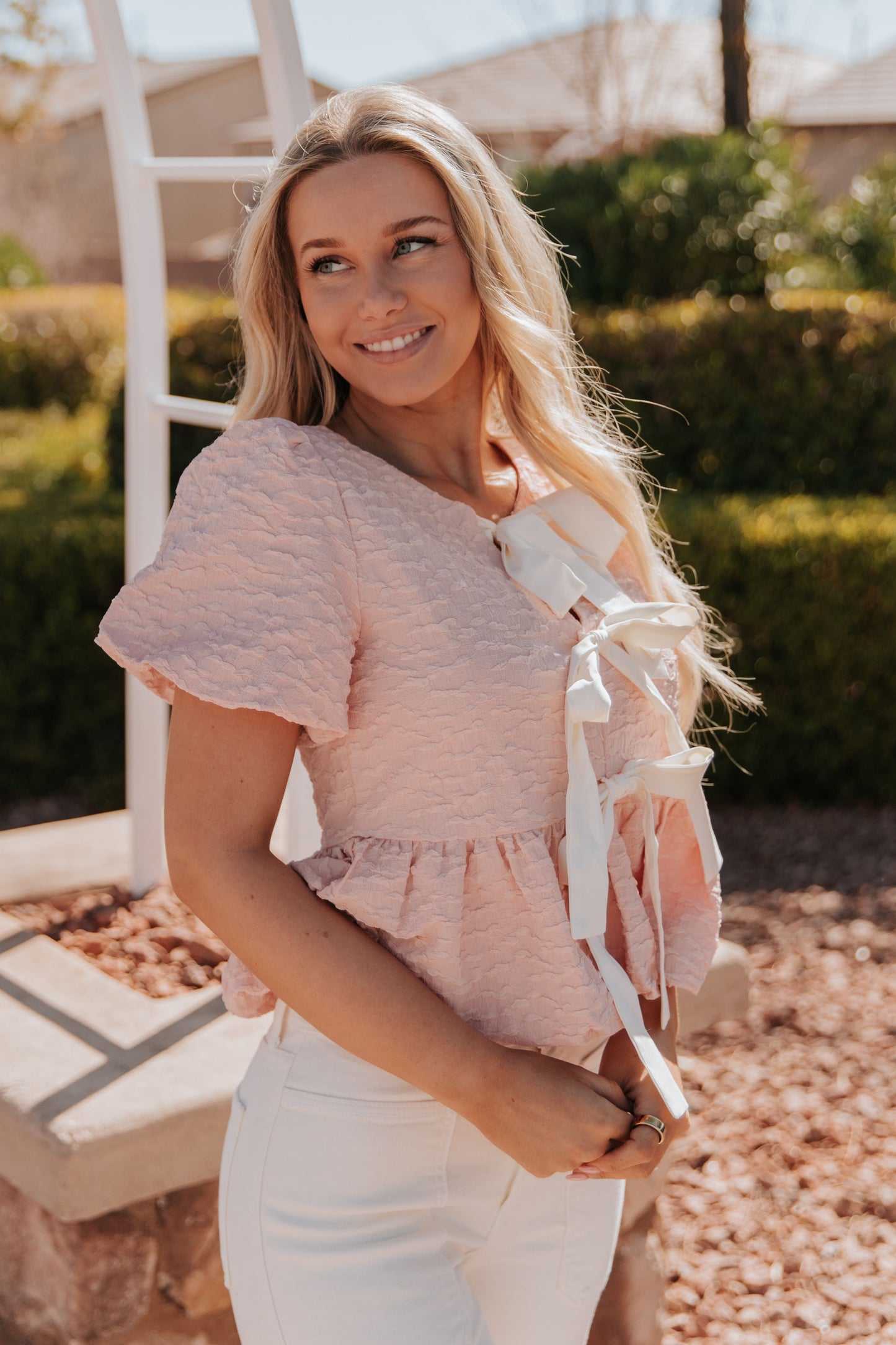 THE BAMBI BUBBLE BABYDOLL BLOUSE IN PEACH