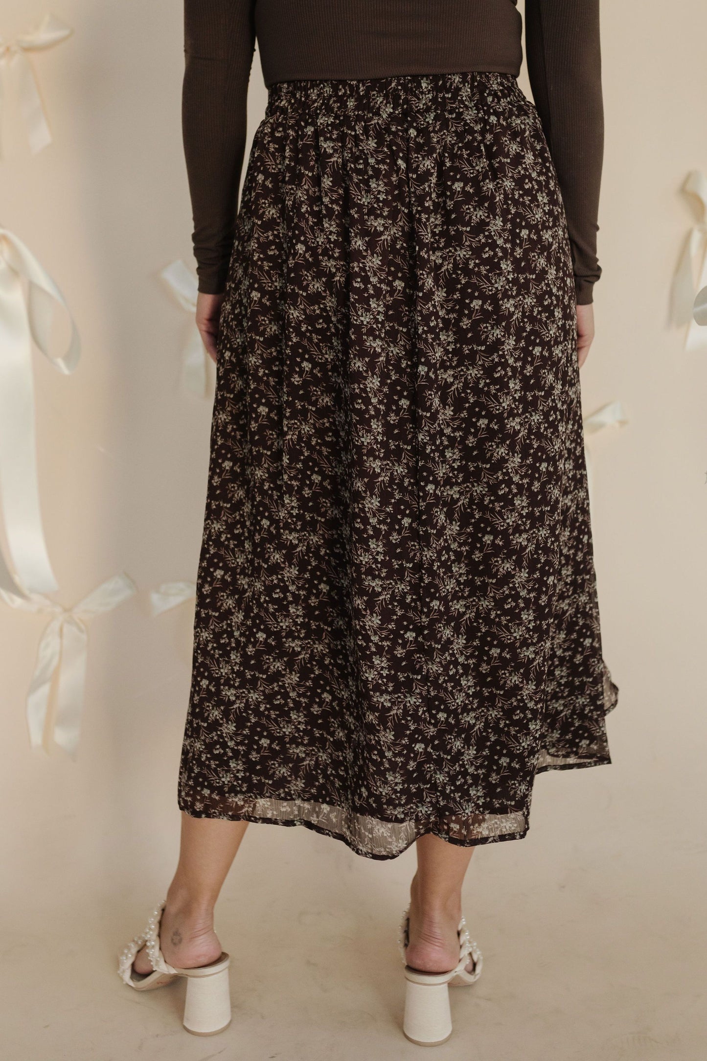 THE BENNY MIDI SKIRT IN BROWN FLORAL