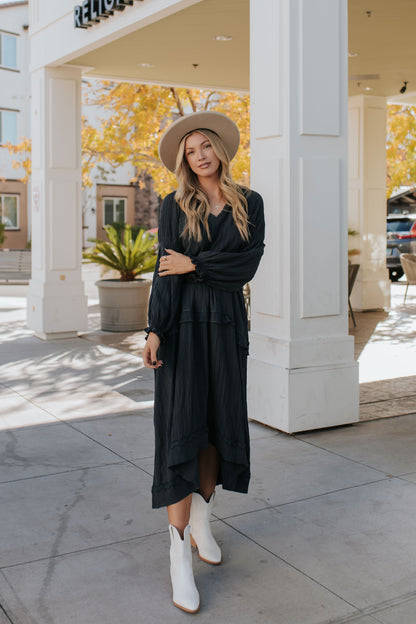 THE SWANN SOLID MAXI DRESS IN CHARCOAL