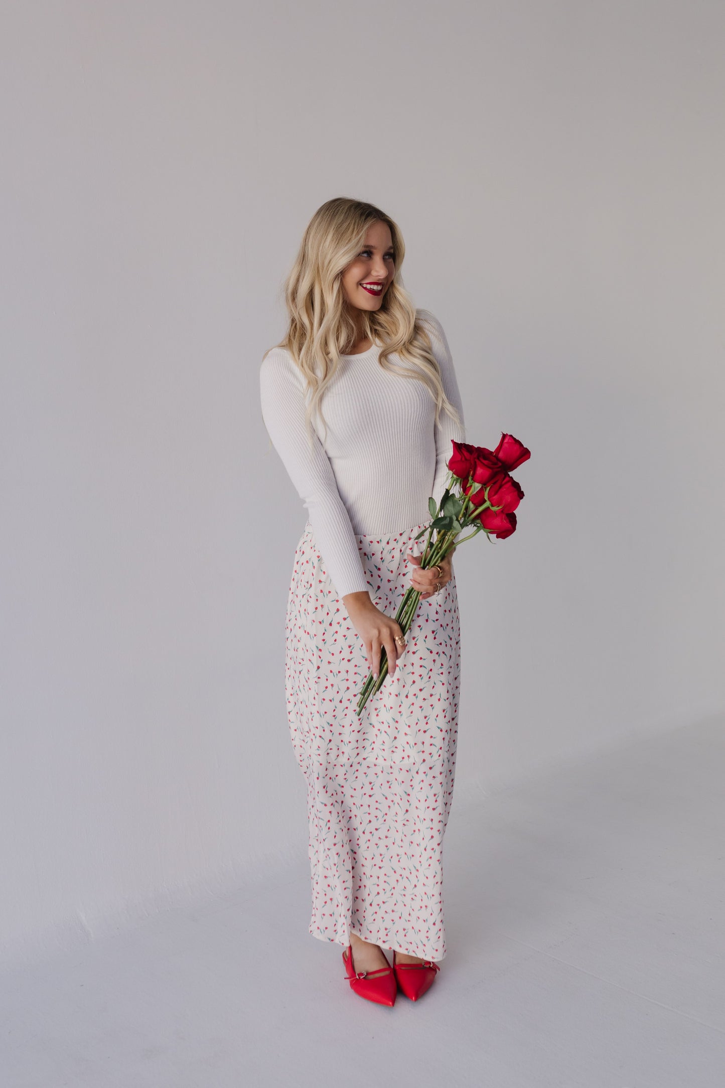 THE OPHIRA FLORAL MAXI PENCIL SKIRT IN OFF WHITE