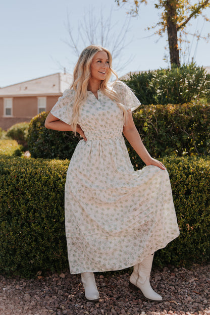 THE KAEDENCE DAINTY MAXI DRESS IN DUSTY SAGE