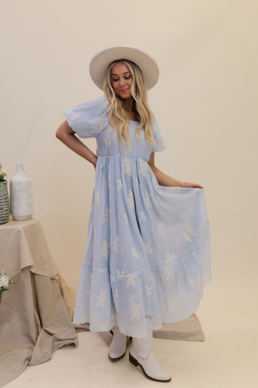 THE CAMILE PUFF SLEEVE MIDI DRESS IN POWDER BLUE