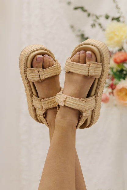 THE RAFFIA SLINGBACK PLATFORM SANDALS IN TAN