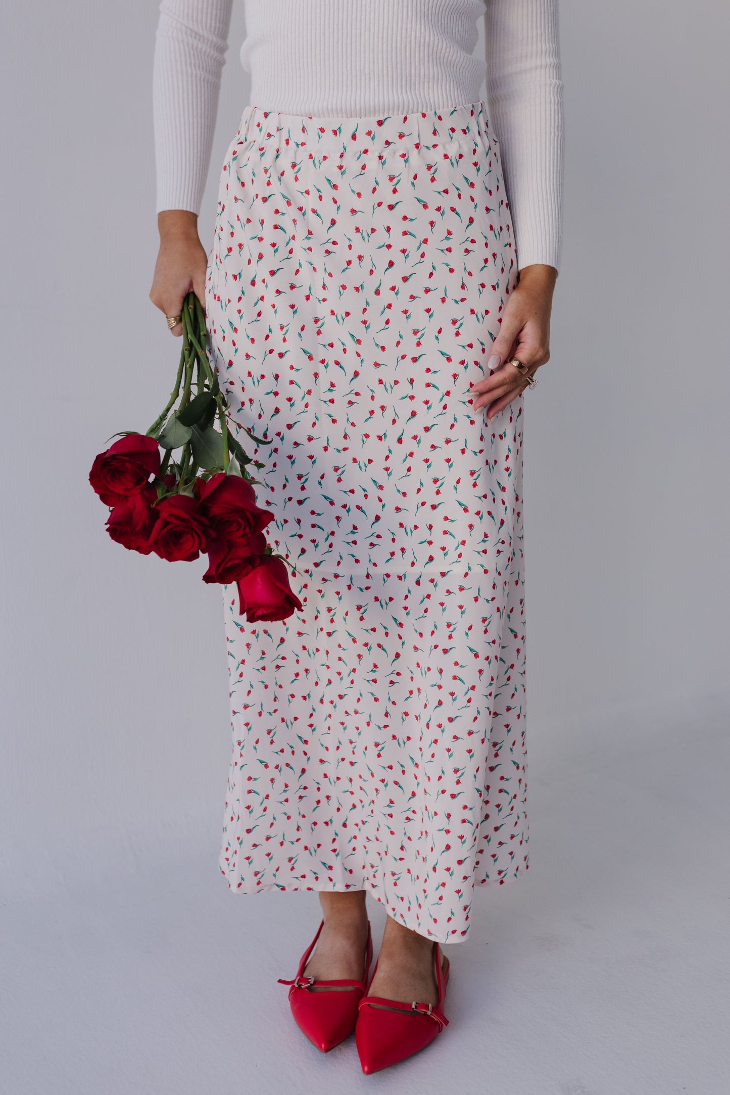 THE OPHIRA FLORAL MAXI PENCIL SKIRT IN OFF WHITE