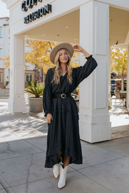 THE SWANN SOLID MAXI DRESS IN CHARCOAL