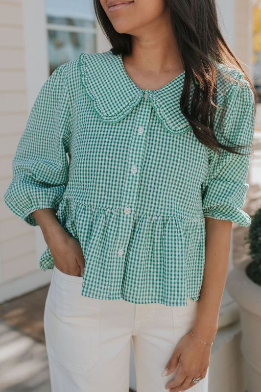 THE DAZEY COLLARED BUTTON UP BLOUSE IN GREEN