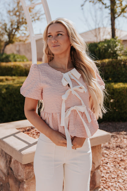 THE BAMBI BUBBLE BABYDOLL BLOUSE IN PEACH