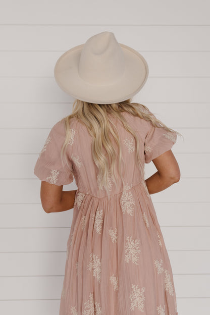 THE CAMILE PUFF SLEEVE MIDI DRESS IN BLUSH