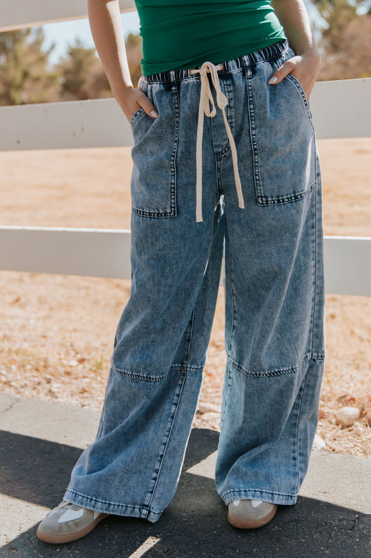 THE DELLA WIDE LEG PANTS IN BLUE DENIM