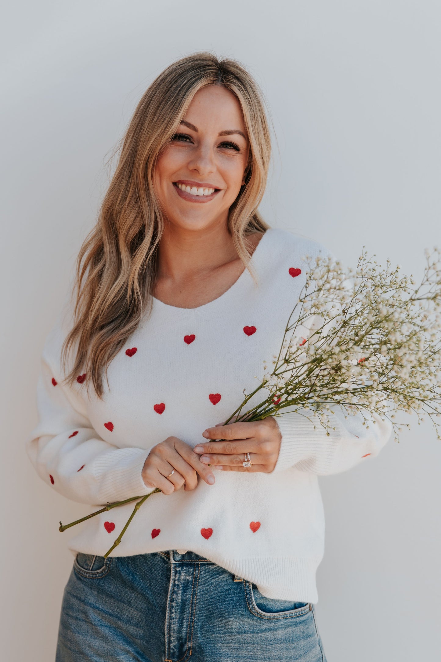 THE HADYN HEART PATTERN SWEATER IN WHITE