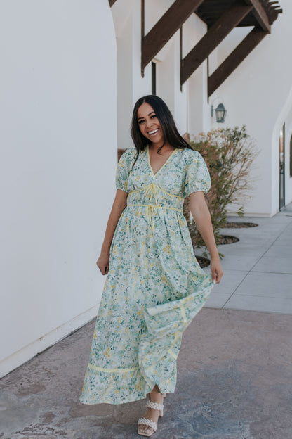 THE CARSON FLORAL DRESS IN LEMONGRASS