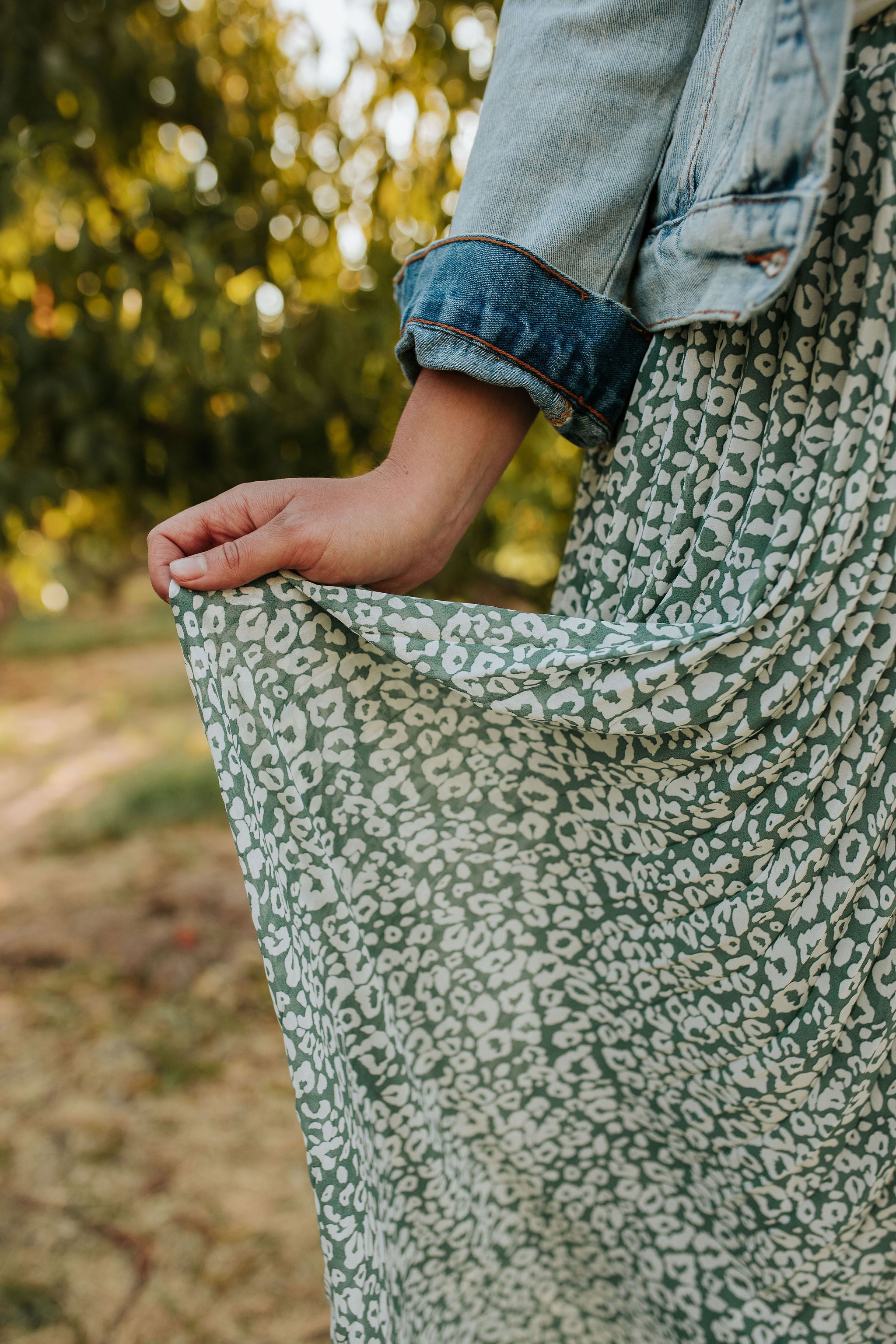 Zara leopard outlet pleated midi skirt