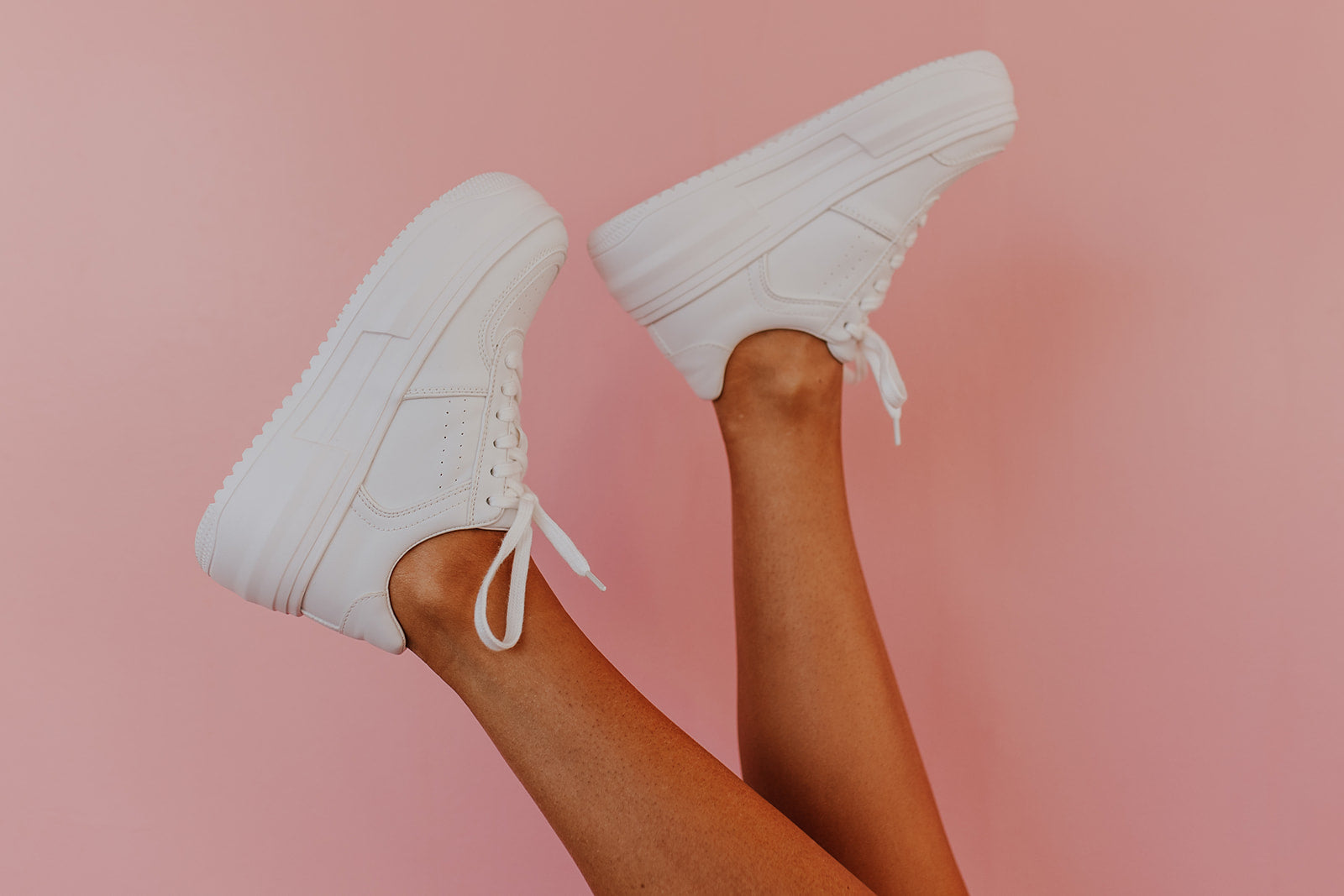 Steve madden womens white hot sale sneakers